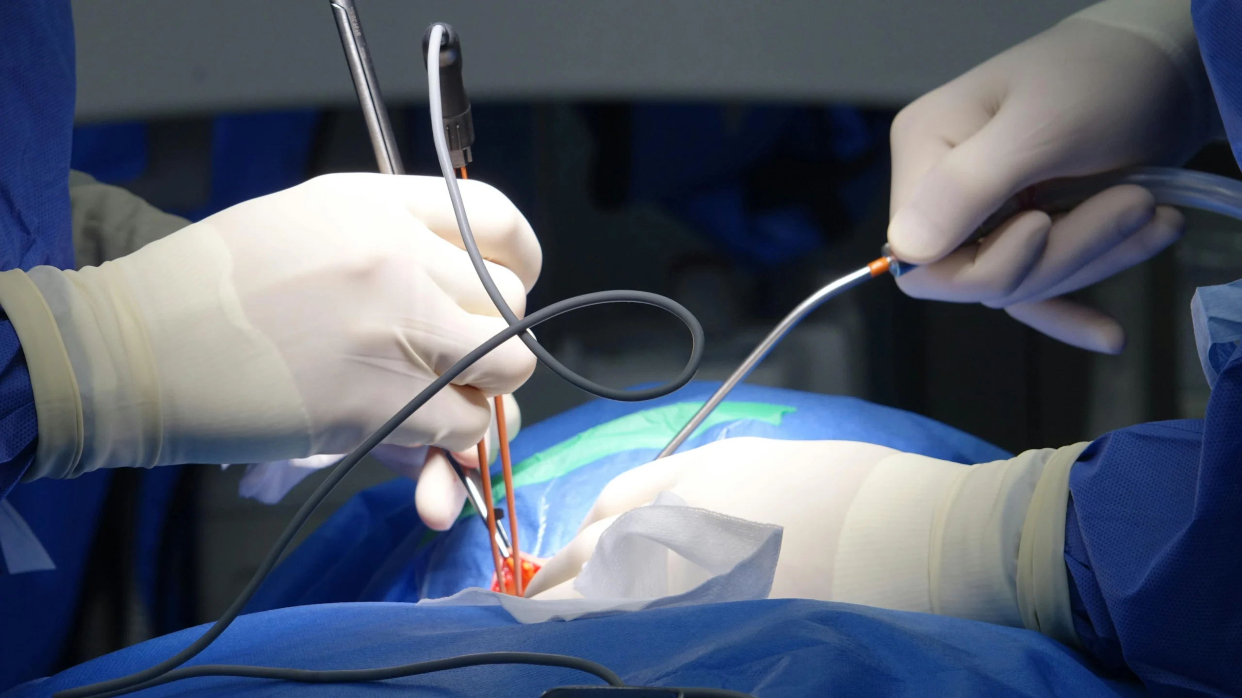 Lawsuit for spinal injury caused by faulty safety equipment